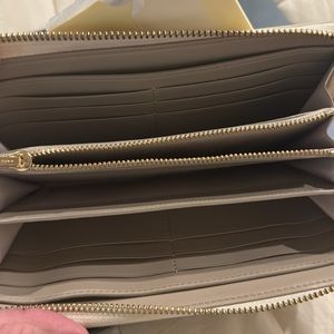 Authentic Marc Jacobs Continental Wallet